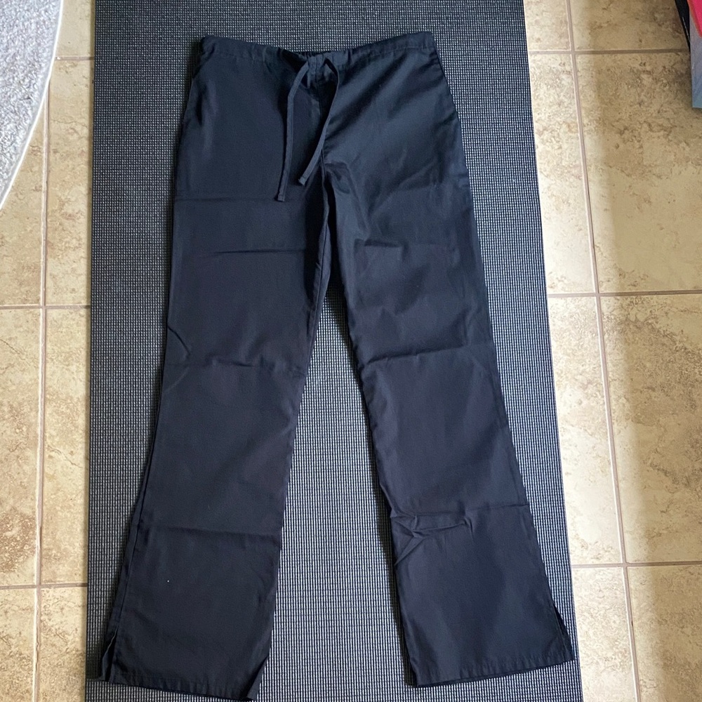 Women's scrub Pants Cherokee classic cut 4101 T Small Tall, Flare Leg, BlackNWOT